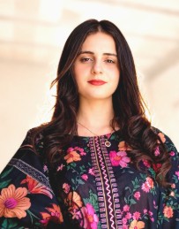 Amna Khan